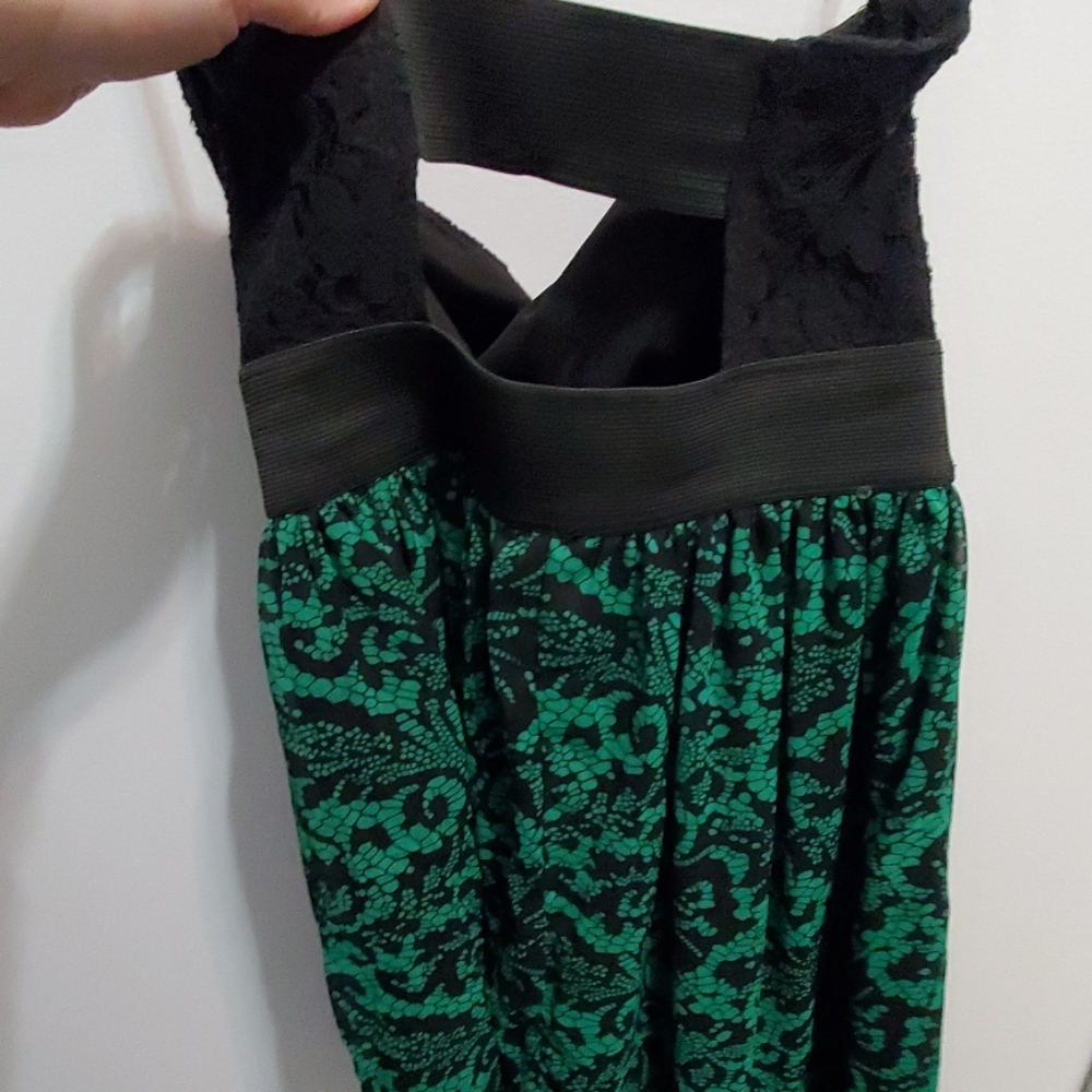 Dress - Picture 3 of 3